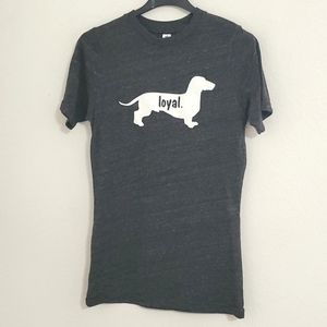 DACHSHUND graphic 'loyal' Dog Mom UNISEX short sleeve XS
